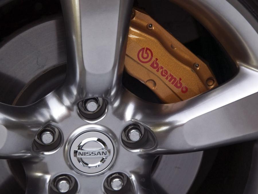  Nissan 350Z 35th anniversary 2004 года  (фото 11 из 33)